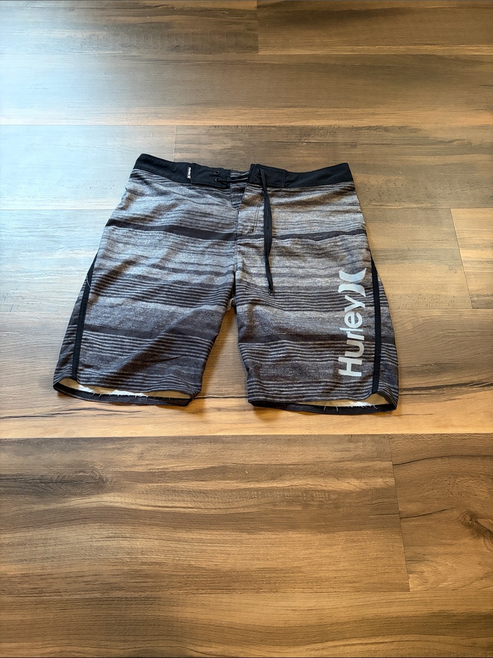 Hurley Gray and Black Striped Men’s Board Shorts Size 30